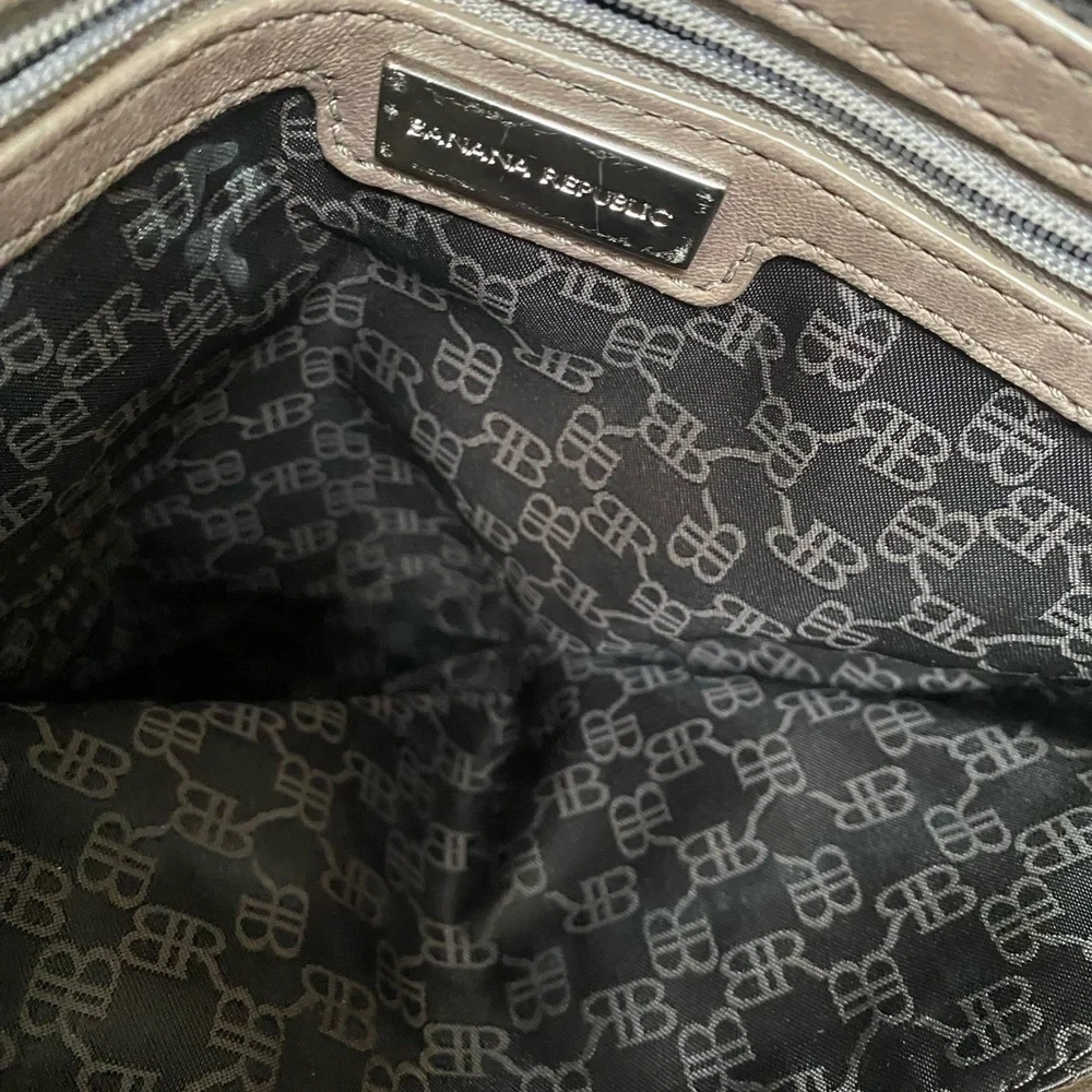 BANANA REPUBLIC SNAKESKIN LEATHER SHOULDER BAG/SATCHEL.